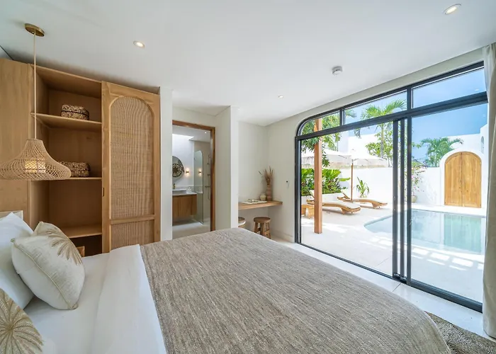Amici Pererenan - Modern & Private 3br Pool Villa Canggu (Bali)