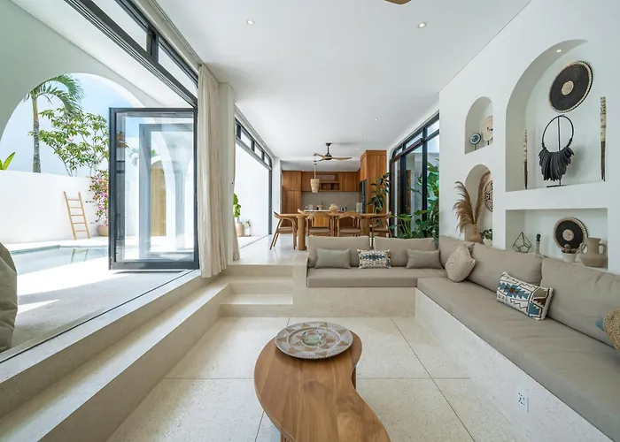 Amici Pererenan - Modern & Private 3br Pool チャングー