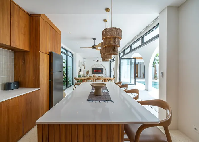 Villa Amici Pererenan - Modern & Private 3br Pool