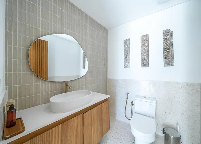 Villa Amici Pererenan - Modern & Private 3br Pool