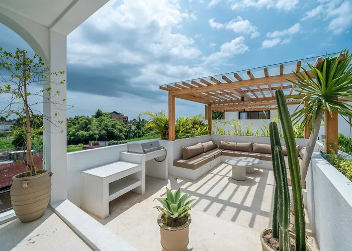 Amici Pererenan - Modern & Private 3br Pool Villa *