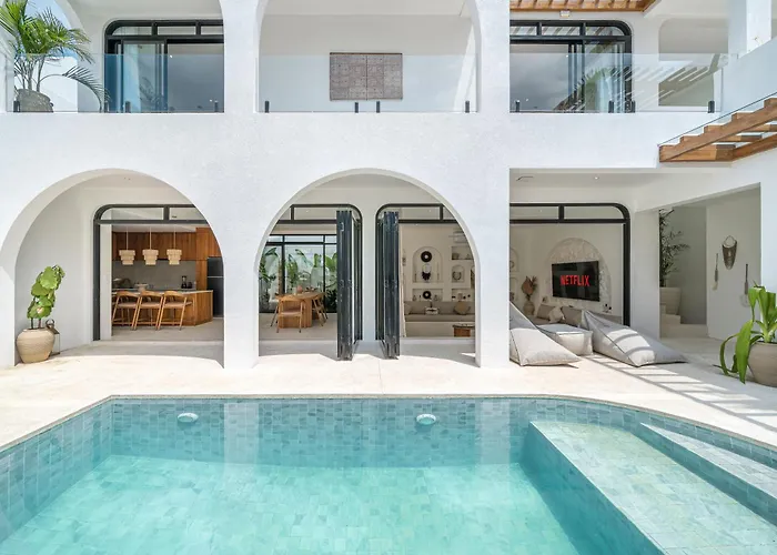 Amici Pererenan - Modern & Private 3br Pool ヴィラ