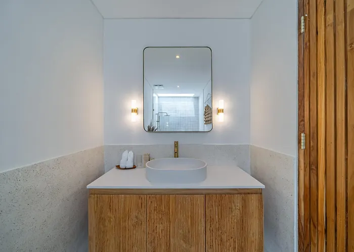 Amici Pererenan - Modern & Private 3br Pool Villa