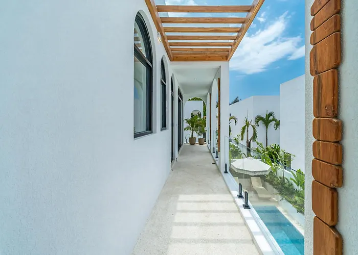 Villa Amici Pererenan - Modern & Private 3br Pool *
